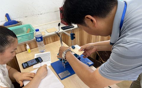 Guangzhou Lvcui School Conducts Model Innovation Teacher Training